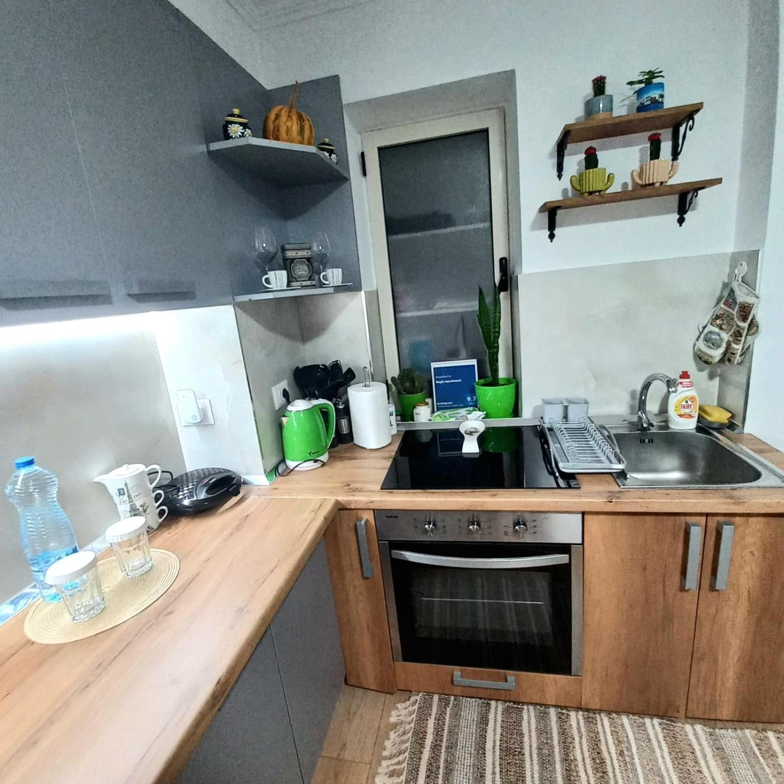 Regis Apartment تيرانا المظهر الخارجي الصورة